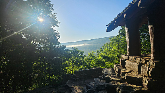 Devil's Den Yellow Rock 20250513 089