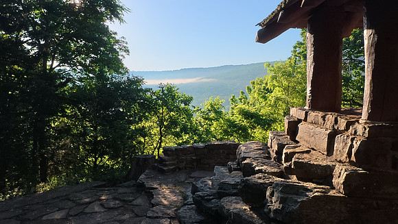 Devil's Den Yellow Rock 20250513 088